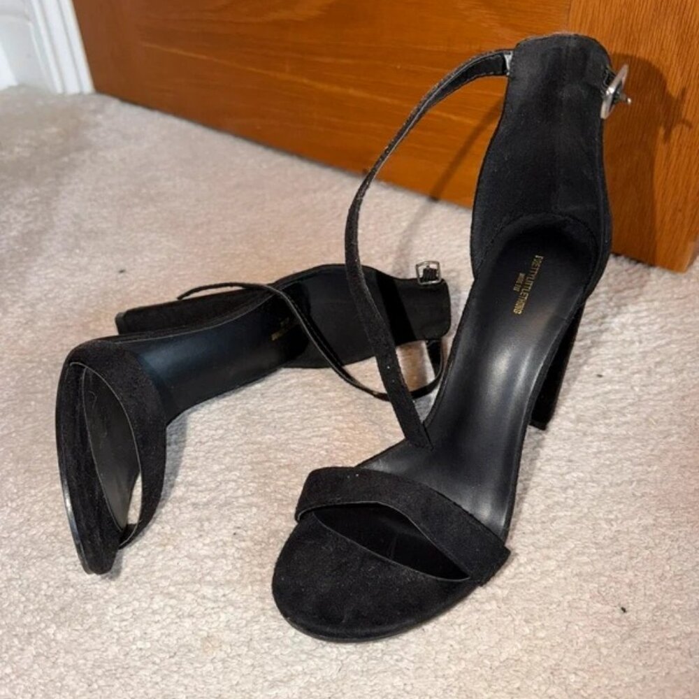 PrettyLittleThing Black Suede Heels